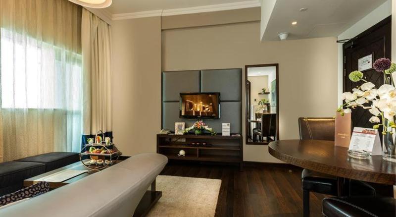 Executive One Bedroom Suite Twin Beds